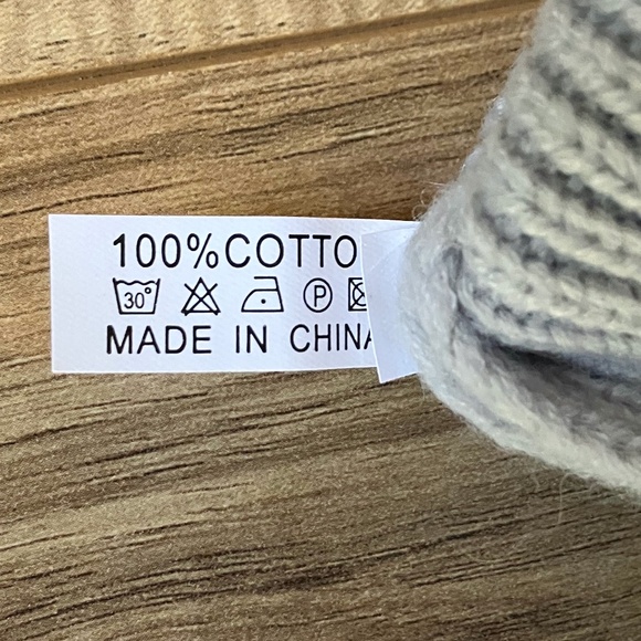 NWT - Ribbed Knit Cotton Gray Smiley Face Beanie - Picture 4 of 6